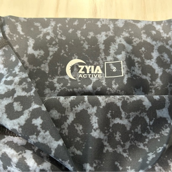 ⭐️Ziya leggings leopard print size 2 - Picture 2 of 3